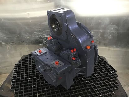 Liebherr image-picker-065261D2-6D44-4DD6-A315-B9E8D9AEED7C-4248-0000086AE1734247-JPG